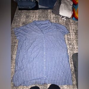 Old navy new without tags linen button dress. Never worn.